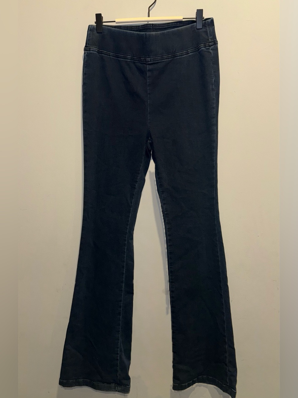 7 Diamonds Black Boot Cut Pull-On Pants